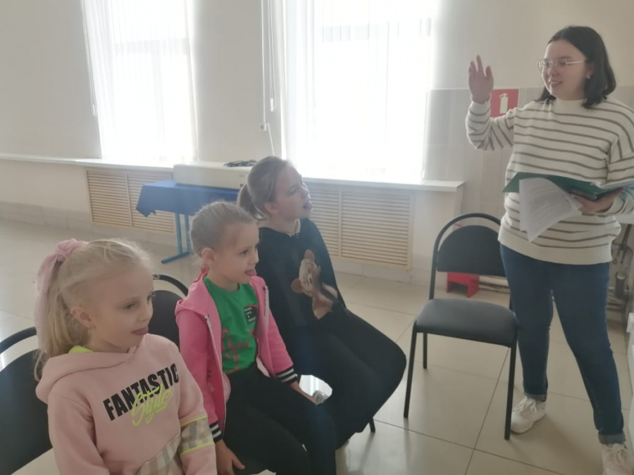 Занятия с участниками детской театральной студии «Браво»