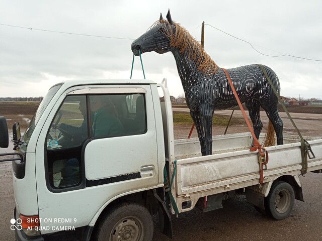 Арт-объект «Лошадь», доставлена в с. Новопавловка