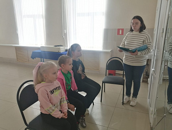Занятия с участниками детской театральной студии «Браво»