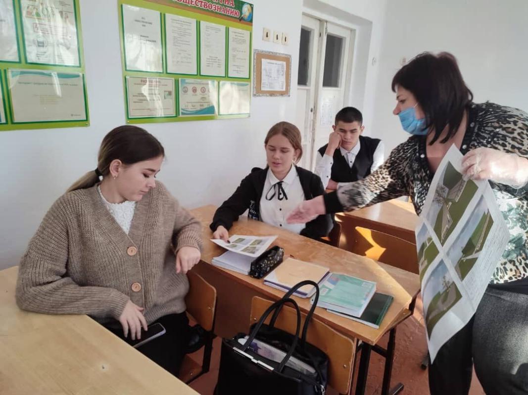 В сош 18 города k проведено. Новопавловская средняя школа гимназия. Новопавловская школа 2. Школа 18 Киров. Посёлок Фрунзенский Большеглушицкий район.