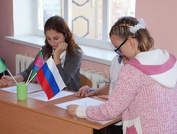 В общеобразовательных учреждениях Новопавловского сельского поселения состоялись выборы Президентов школы 2019-2020 годов.