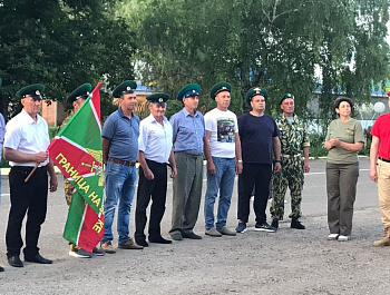 Торжественное мероприятие посвященное 105 годовщине пограничных войск в селе Новопавловка.