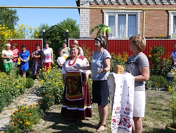 Праздник желтых цветов